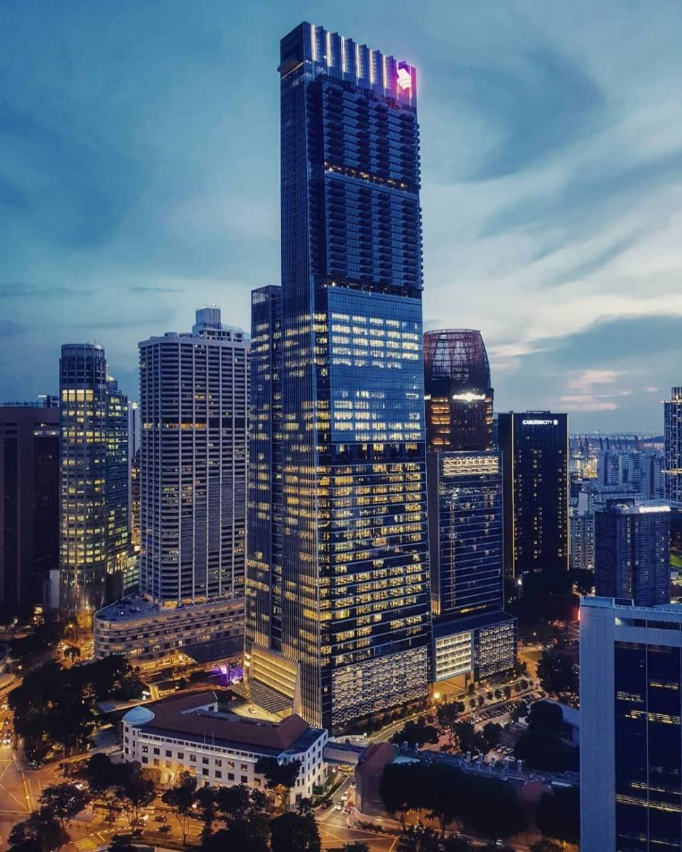 Menjulang hingga hampir 290 meter, Guoco Tower adalah gedung tertinggi di Singapura saat ini. (instagram.com/guocotower)