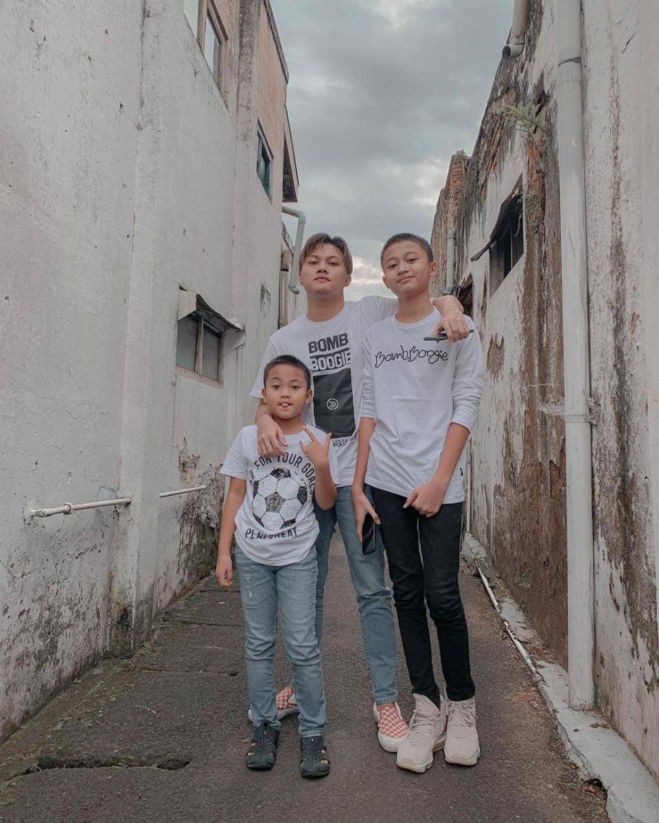 Rizky Febian dan saudaranya (instagram.com/rizwanfadilah.a.s)