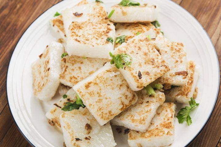 Turnip cake (freepik.com)