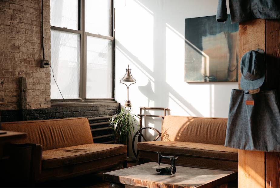 Kamar dengan pencahayaan alami (designingbuildings.co.uk)