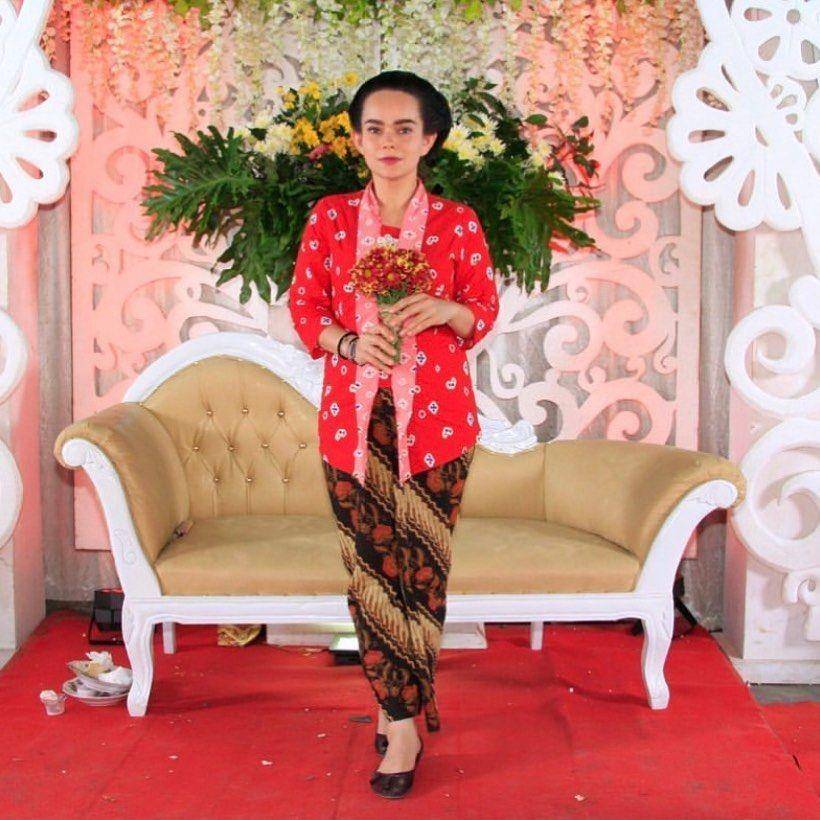 Dewi Natalia Pasha (instagram.com/denat89/)
