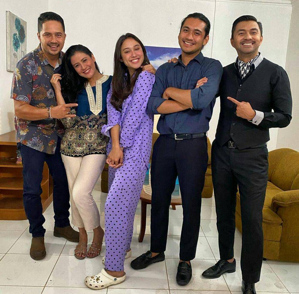 Anjasmara dan menantu di sinetron.  (instagram.com/bu_deedee)