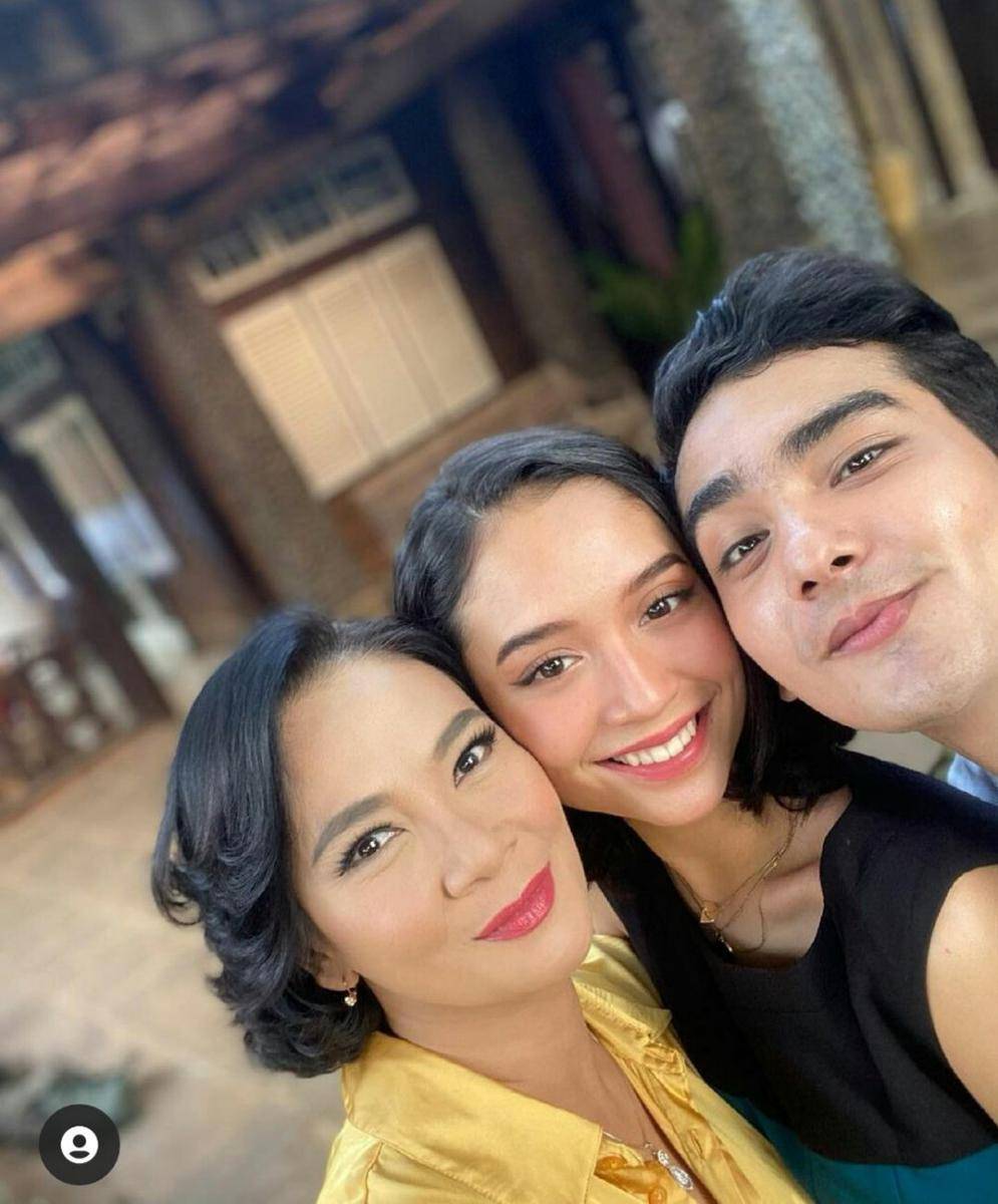 Dian Nitami dan menantu di Sinetron.  (instagram.com/bu_deedee)