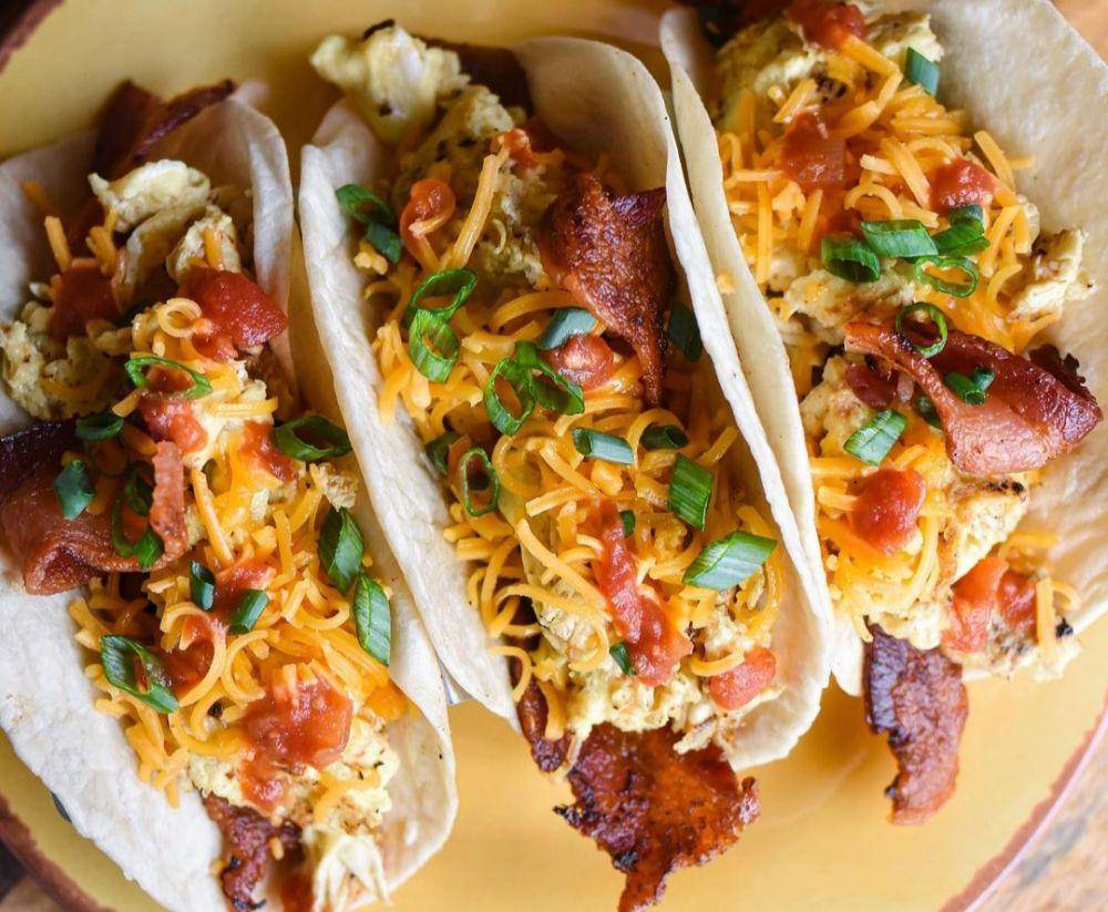 breakfast tacos (Instagram.com/katepraslickaphoto)