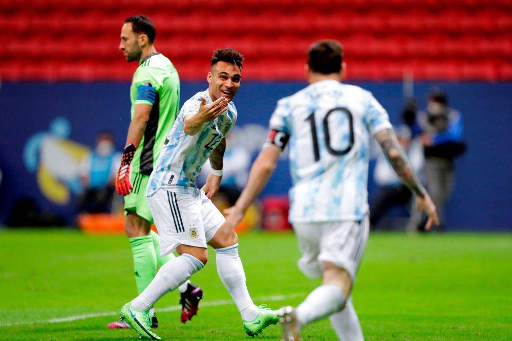 Lionel Messi dan Lautaro Martinez (twitter.com/medioclubID)