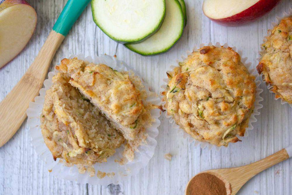 apple zucchini muffins (goodiegoodielunchbox.com.au)