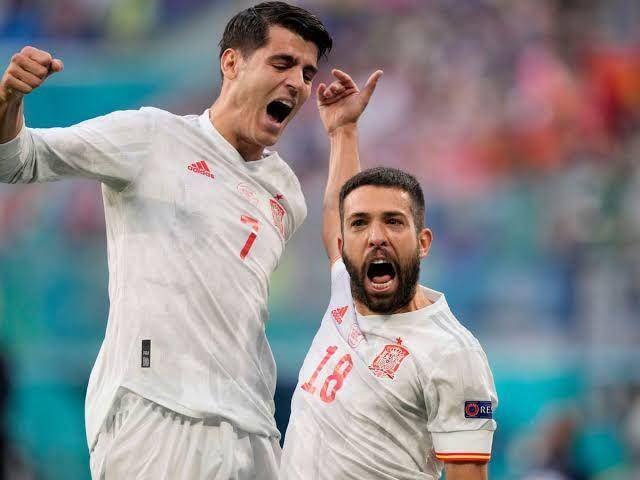 Alvaro Morata dan Jordi Alba (theguardian.com)
