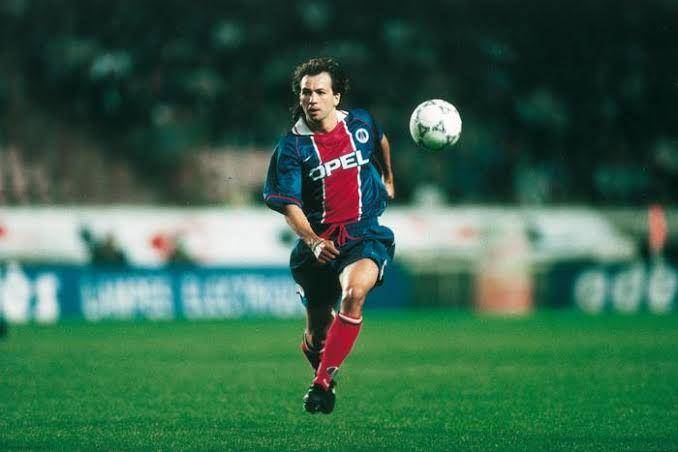 Benoit Cauet saat membela Paris Saint-Germain (histoiredupsg.fr)