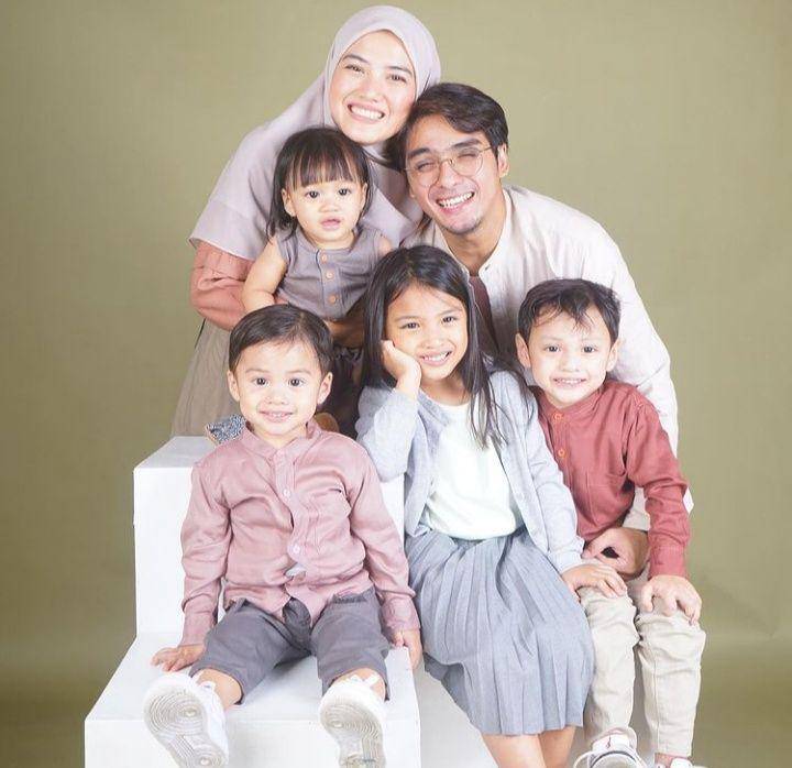 Ricky Harun dan Keluarga (instagram/rickyharun)