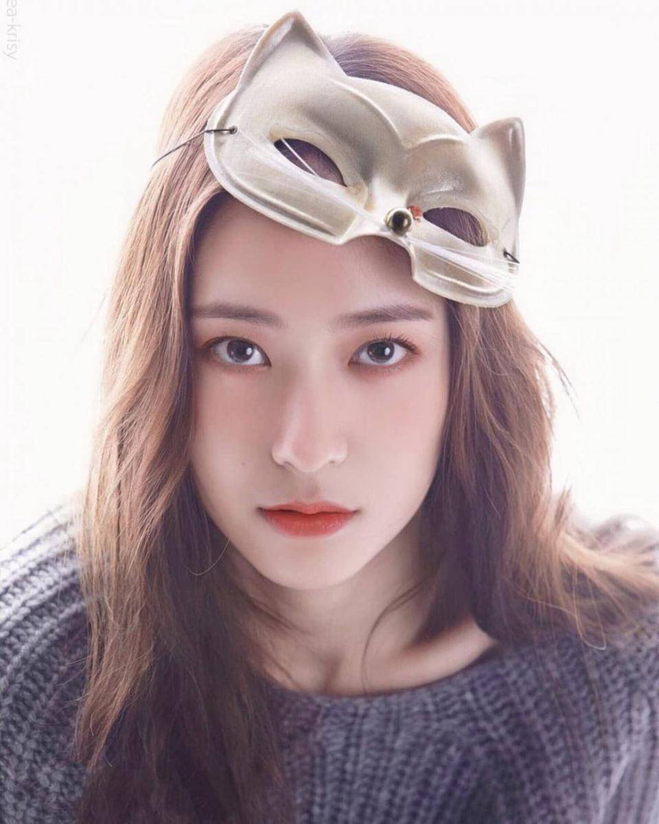 Potret close up Krystal Jung (instagram.com/krystalfx__jsj)
