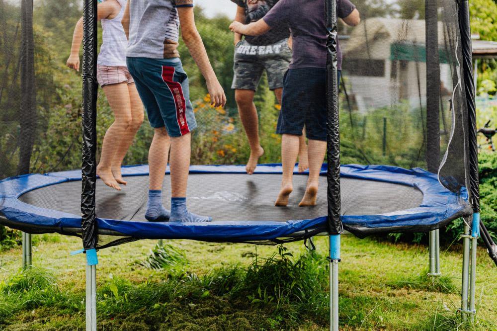 Selain Mengasyikkan, Ini 5 Manfaat Main Trampolin bagi Kesehatan