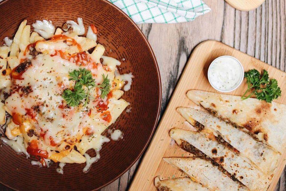 menu makanan (Instagram.com/copperclub.id)