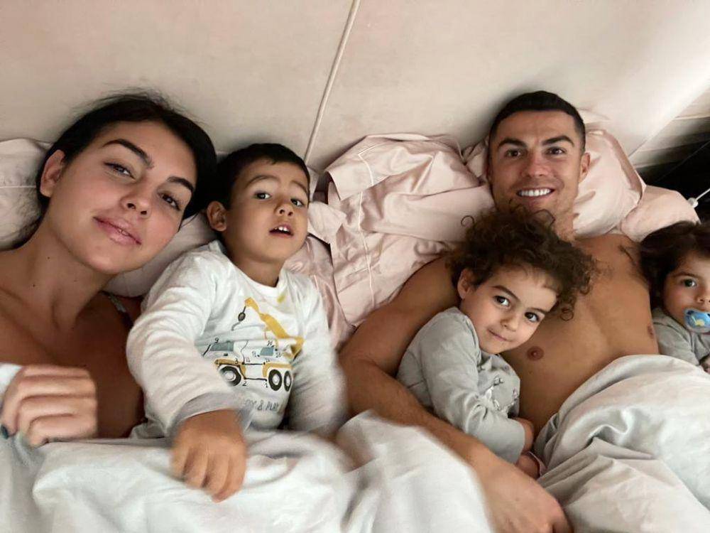 Cristiano Ronaldo (instagram.com/cristiano)
