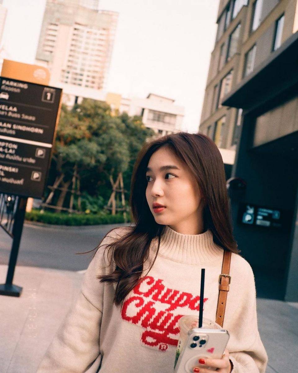 Love Pattranite (instagram.com/loverrukk)
