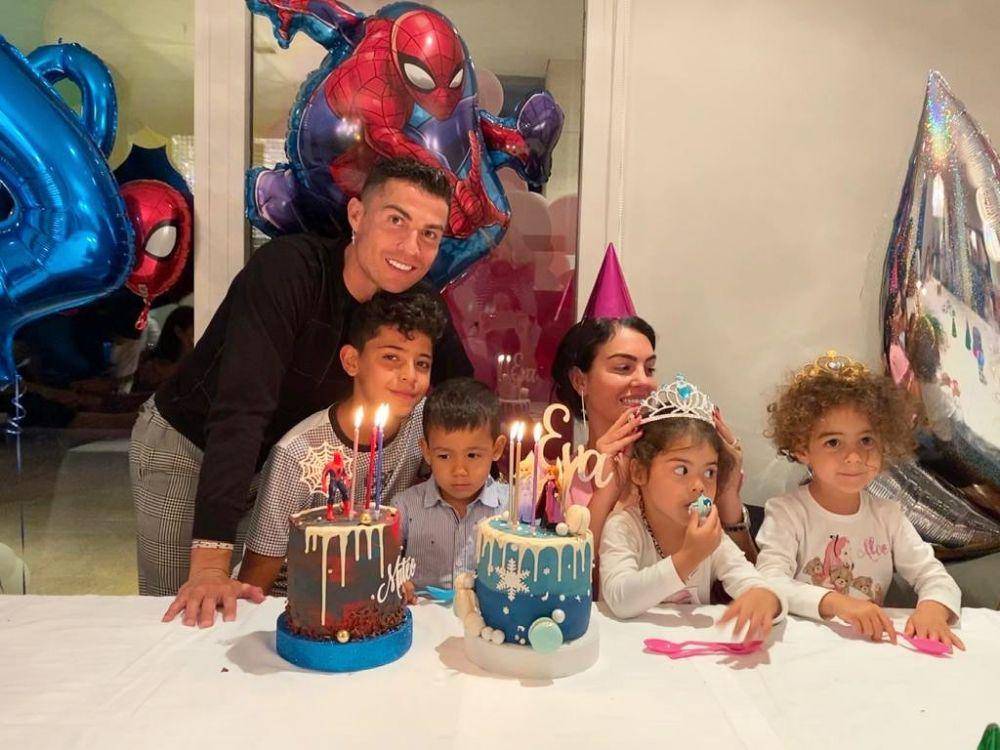 Cristiano Ronaldo (instagram.com/cristiano)