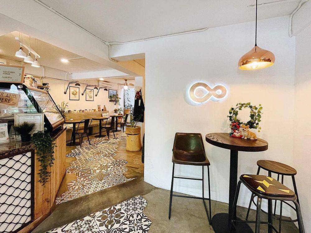 ruangan copper club specialty coffee (Instagram.com/coperclub.id)