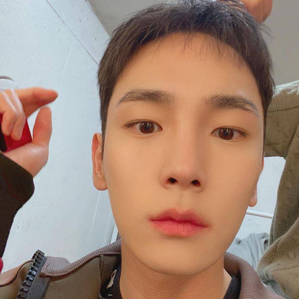 Key SHINee (instagram.com/bumkeyk)