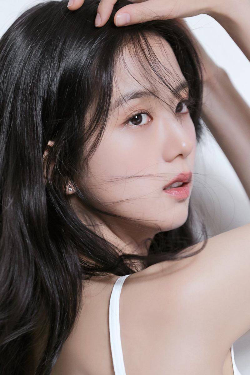 Jisoo BLACKPINK (post.naver.com/YG STAGE)
