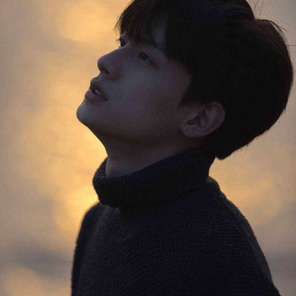 Chen He Yi (instagram.com/chenheyi_1012)