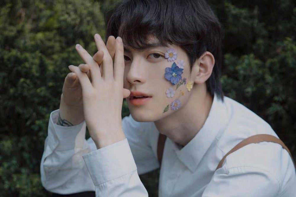 Chen He Yi (instagram.com/chenheyi_1012)