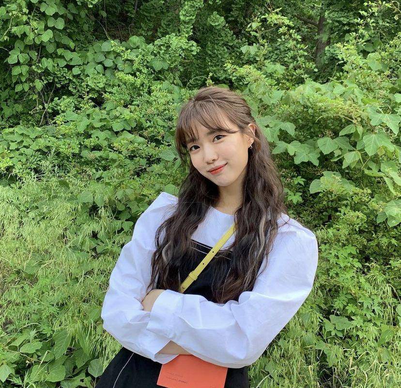 Yoon Seo Ah (instagram.com/yoonseoah_/)