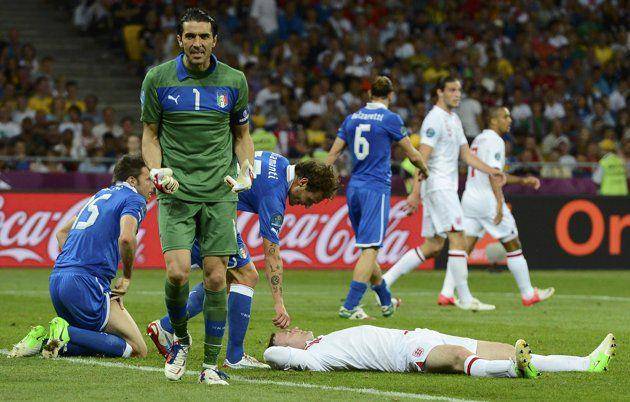 Italia kalahkan Inggris di perempat final Piala Eropa 2012. (nationalturk.com)