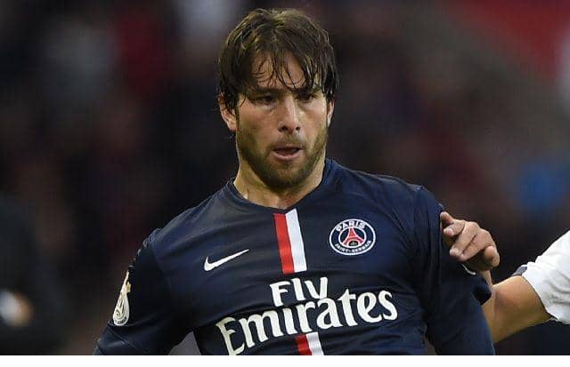 Maxwell saat membela PSG (caughtoffside.com)