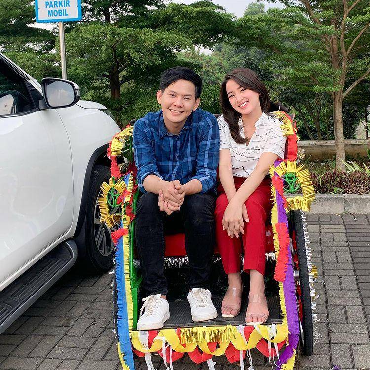 Gaya busana Andi Arsyil (instagram.com/andiarsyil)