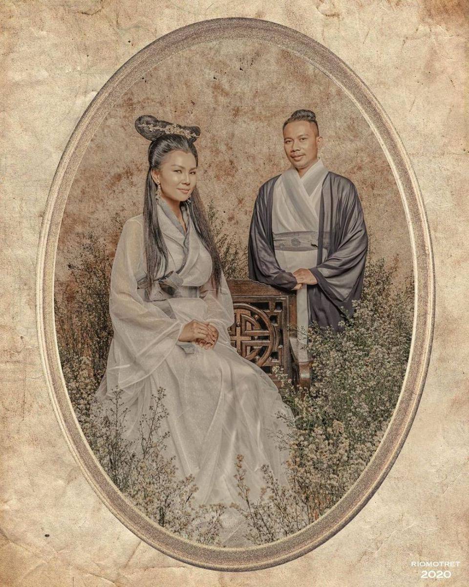Inspirasi foto prewedding oriental. (instagram.com/riomotret)