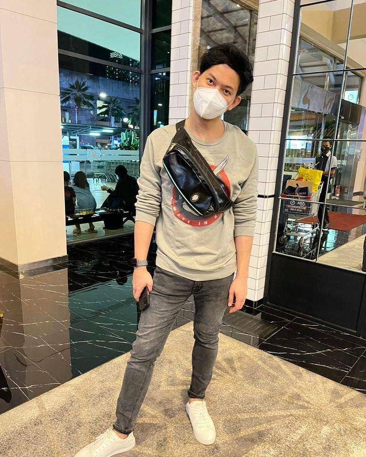 Gaya busana Andi Arsyil (instagram.com/andiarsyil)