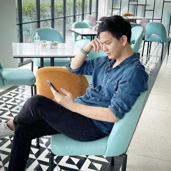 Gaya busana Andi Arsyil (instagram.com/andiarsyil)