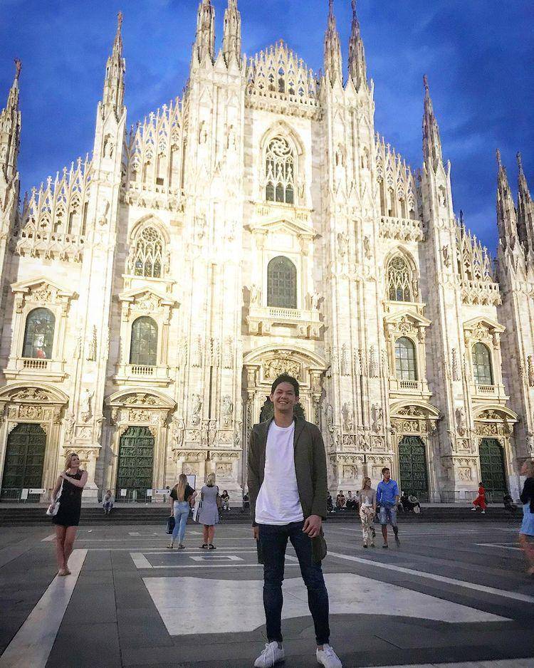 Gaya busana Andi Arsyil (instagram.com/andiarsyil)