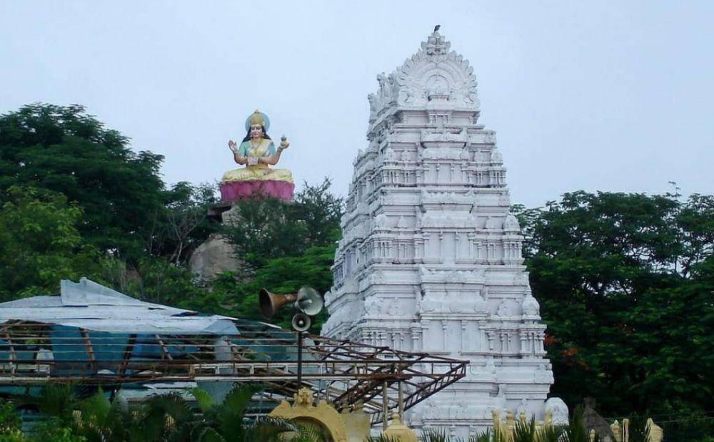 Kuil Gnana Saraswati (Instagram.com/famousplacesinindia)