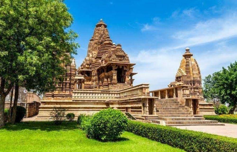 Kelompok Monumen Khajuraho, Madhya Pradesh (Instagram.com/chalbo_india)