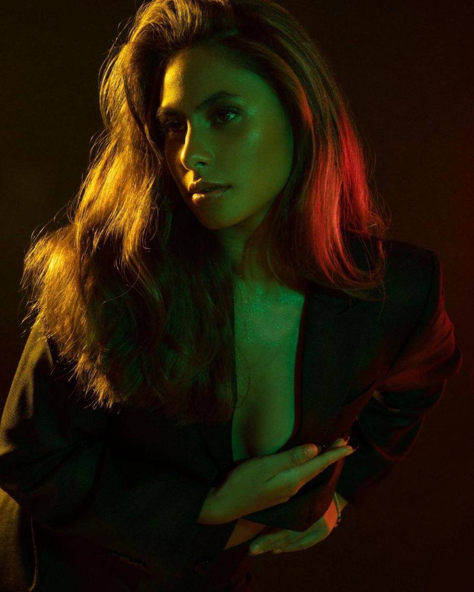 photoshoot cast Pretty Little Liars (instagram.com/winstongomez)