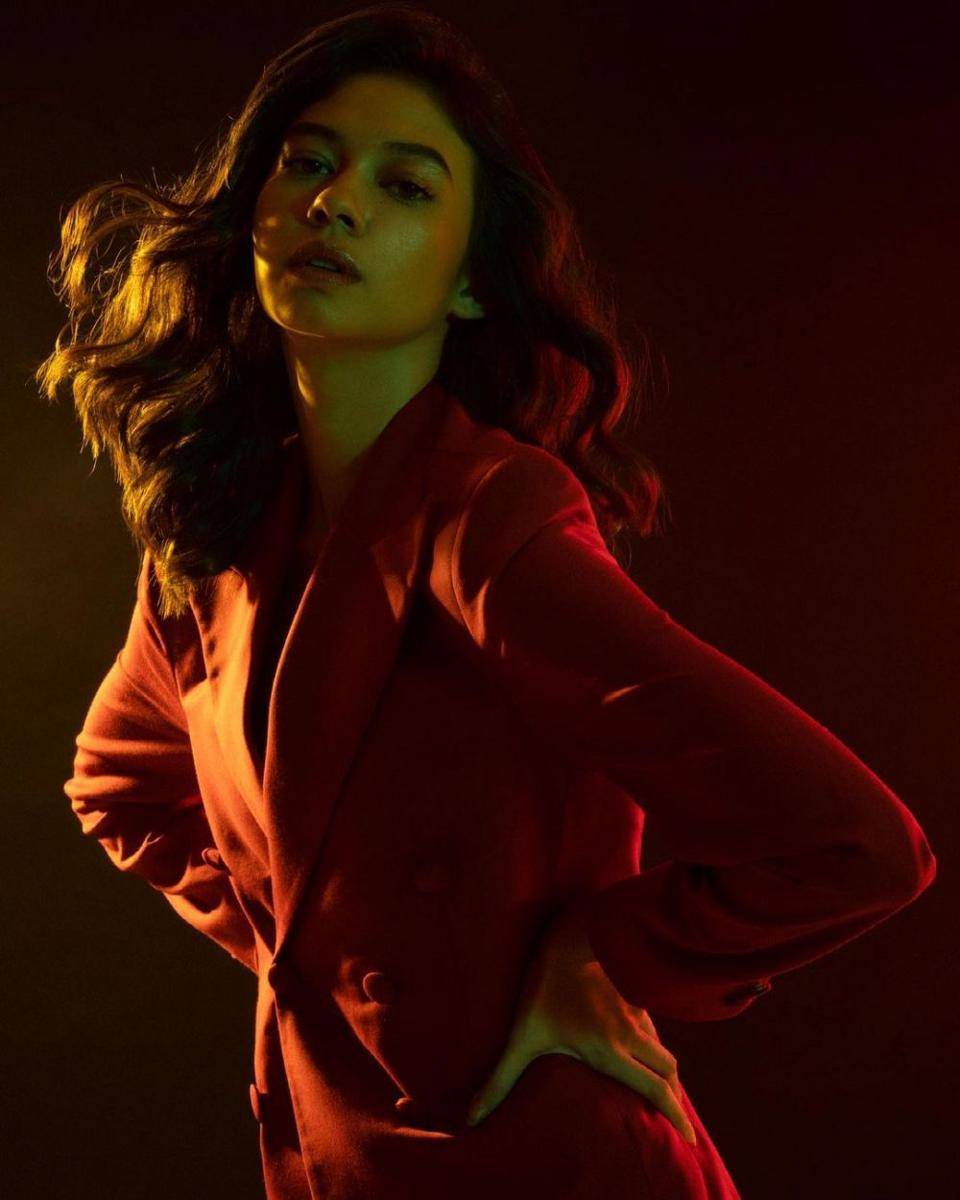 photoshoot cast Pretty Little Liars (instagram.com/winstongomez)