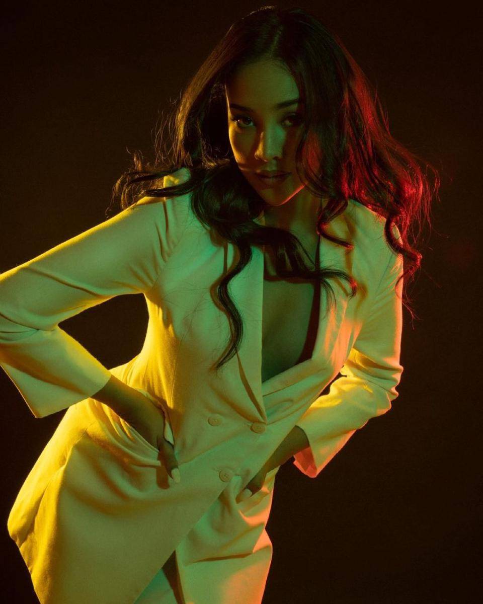photoshoot cast Pretty Little Liars (instagram.com/winstongomez)