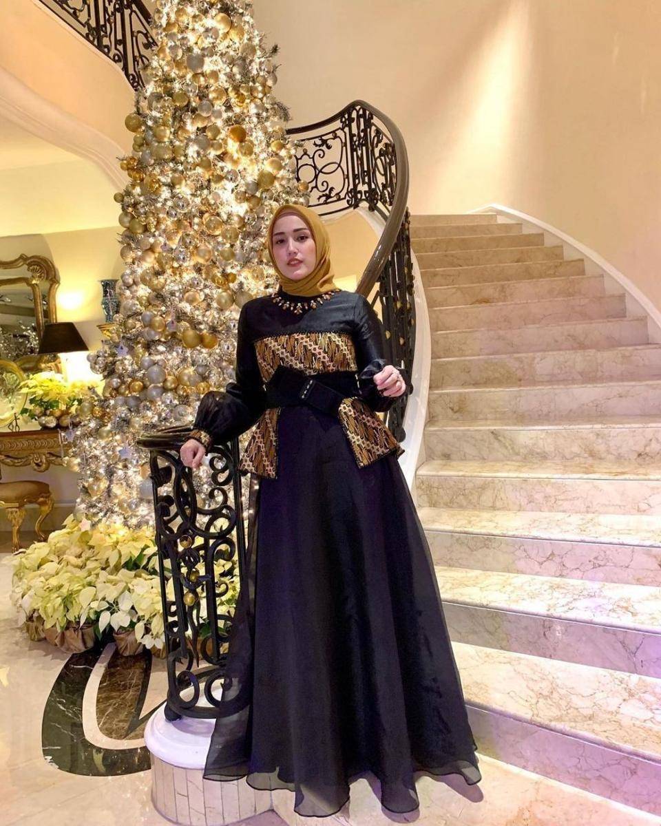 Adelia Pasha (instagram.com/adeliapasha)