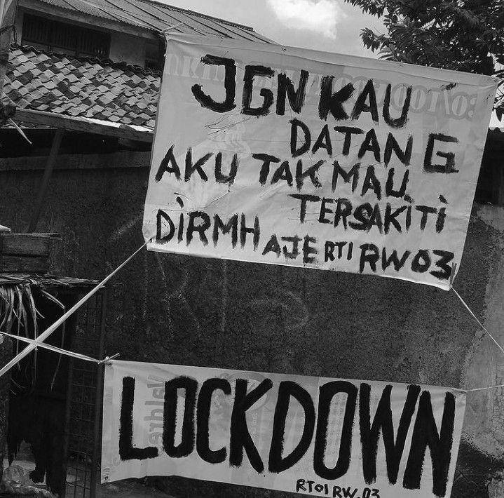 tulisan dan spanduk ala warga +62 (instagram.com/denisjayapermana)