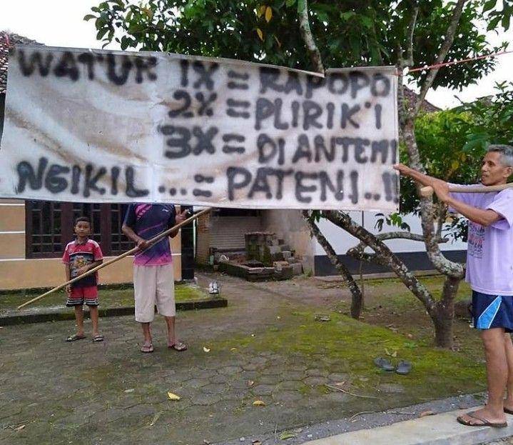 tulisan dan spanduk ala warga +62 (instagram.com/dagelanheboh)