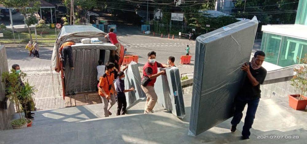 Penyiapan MIC UGM untuk isolasi pasien COVID-19. (dok. Istimewa)