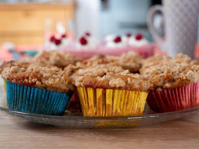 ilustrasi cinnamon apple muffin (unsplash.com/Verstappen Photography)