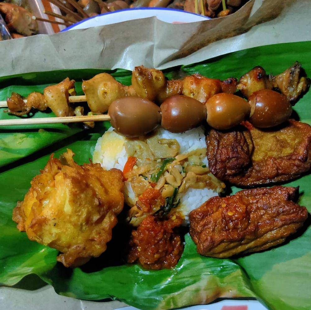 Nasi kucing (instagram.com/angkringandamar)