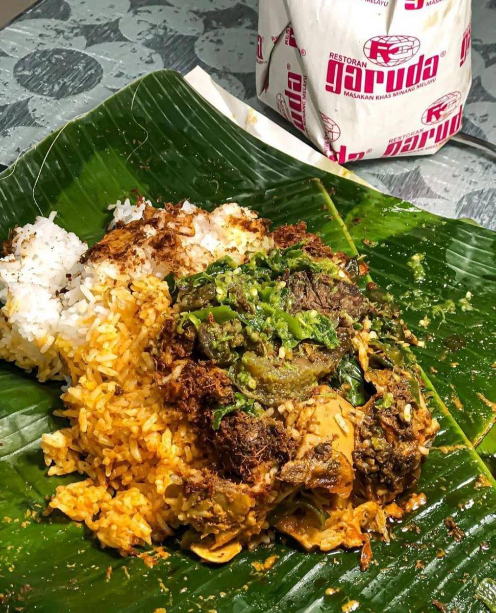 Nasi padang (instagram.com/widyhartono)