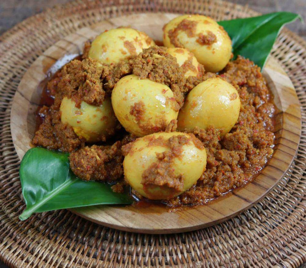 Rendang telur (instagram.com/fridajoincoffee)