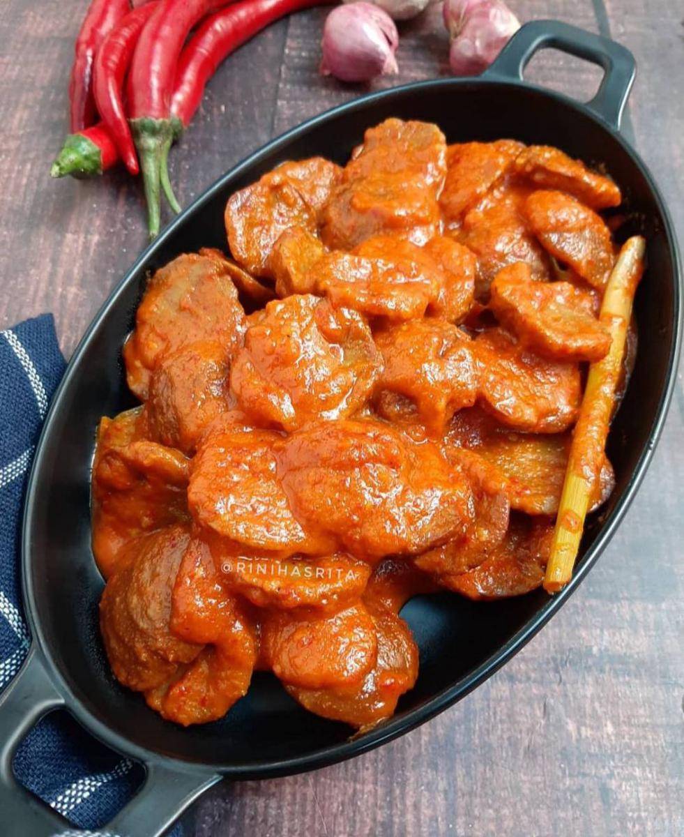 Rendang jengkol (instagram.com/rinihasrita)