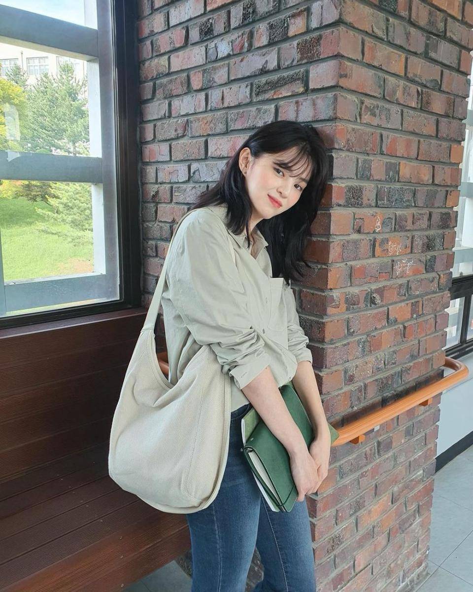 Han So Hee (instagram.com/xeesoxee)
