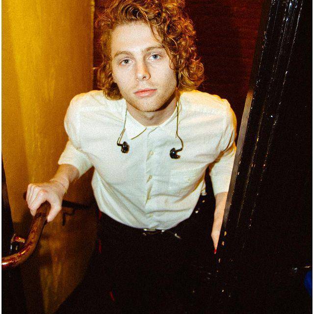 Luke Hemmings (instagram.com/lukehemmings)