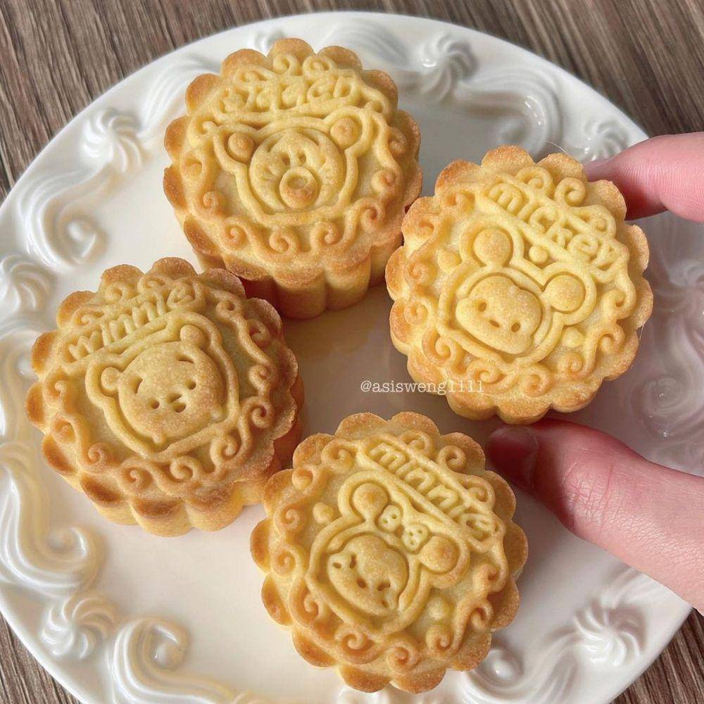 moon cake (instagram.com/asisweng1111)