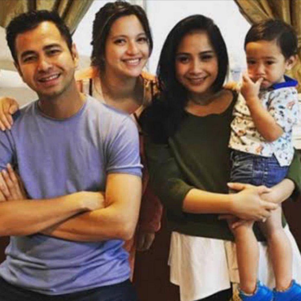 Raffi Ahmad dan Nagita Slavina beri dukungan kepada Nia Ramadhani (instagram.com/raffinagita1717)